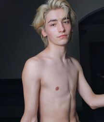 New Boy Oliver!!  61e34fcc0d444.jpg