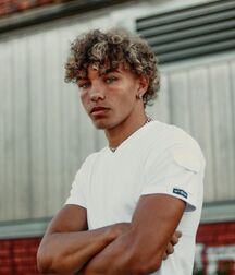 Hot Model Trent!!  61e47ebe05509.jpg