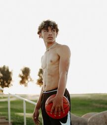 Hot Model Trent!!  61e47ebfb7a35.jpg
