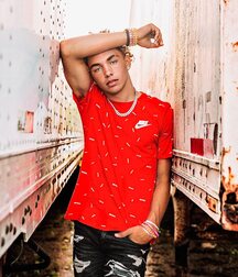 Hot Model Trent!!  61e47edb8b5b2.jpg
