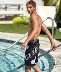 Hot Model Kahill!!  61e47f2d193d4.jpg