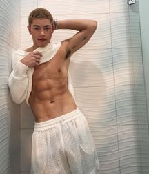 Hot Model Kahill!!  61e47f37a6f79.jpg