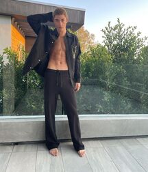 Hot Model Kahill!!  61e47f408d1ea.jpg