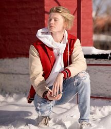Monday Boyzzzzz!! 61e619cce9c49.jpg