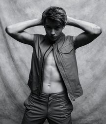 Bonus Boyzzzzz!! 61e763c3aff6c.jpg