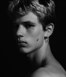 Hot Model Lazar!!  61e76f449397e.jpg