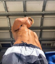 Thursday Boyzzzzz!! 61e9cb7dddcb0.jpg