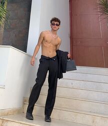 Wednesday Boyzzzzz!! 61f1c31753af0.jpg