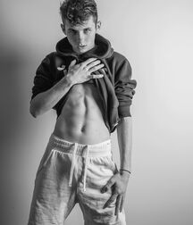 Wednesday Boyzzzzz!! 61f1c344505b6.jpg
