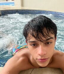 TGIF Boyzzzzz!!!  61f469b782e05.jpg