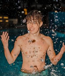 Tuesdays Boyzzzzz!! 61f9ab433300a.jpg