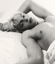 Random Hotness!!  61f9f244b7d2f.jpg