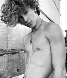 Random Hotness!!  61f9f24ab2801.jpg