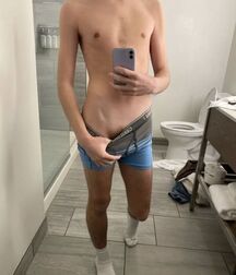 Selfie Boys!!  61fff02d2b545.jpg