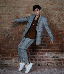 Bday Boy Alec!! 6201de314f711.jpg