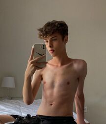 New Boy Felipe!!  620296dbc13a7.jpg
