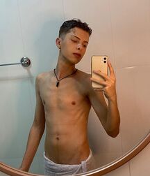 New Boy Felipe!!  620296eed7ab1.jpg