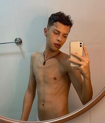 New Boy Felipe!!  620296fbed1aa.jpg