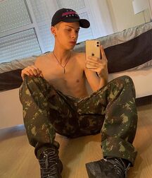 New Boy Felipe!!  620296fddf835.jpg