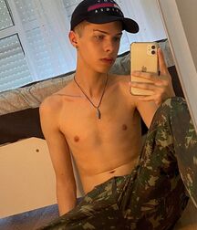 New Boy Felipe!!  620296ffc2372.jpg