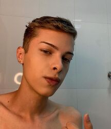 New Boy Felipe!!  620297071f866.jpg