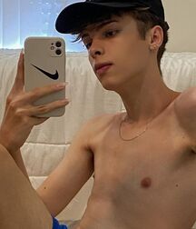 New Boy Felipe!!  6202972b57558.jpg