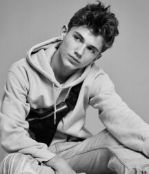 Monday Boyzzzzz!!  620414d7949c4.jpg