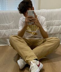 Thursday Boyzzzzz!!  62057d54b4e8e.jpg