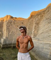 Bonus Boyzzzzz!! 620928c07fcdf.jpg