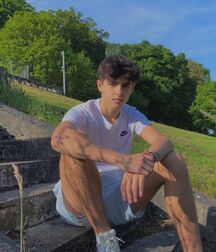 Hot Boy Kyle!!  620d69bc054f0.jpg