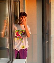 Hot Boy Kyle!!  620d69cf0131b.jpg