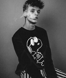 New Boy Mark!!  62128bf701c12.jpg
