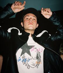 Monday Boyzzzzz!!  62142d89b238d.jpg