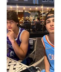 Thursday Boyzzzzz!! 62183d3295c14.jpg