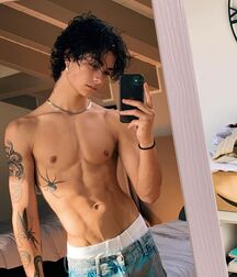 New Boy Christian!!  621a52e81ab5c.jpg