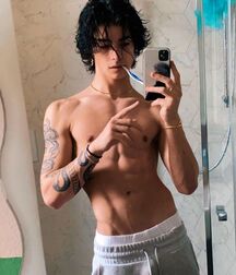 New Boy Christian!!  621a52ec00d7c.jpg
