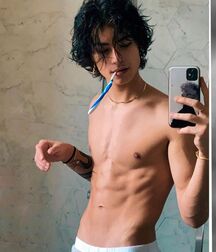 New Boy Christian!!  621a52edeab77.jpg