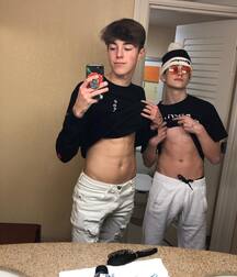 Saturday Boyzzzzz!! 621b0343f2ac5.jpg