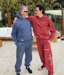Bday Boy Paris!! 621ba892f35d9.jpg