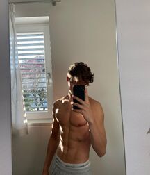 Sunday Boyzzzzz!! 621c1b329193f.jpg