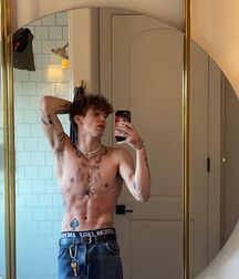 Monday Boyzzzzz!! 621d3e81e8cbd.jpg