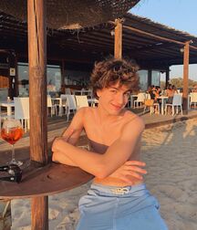 Hottie Rodrigo!! 621ff8a26fd8b.jpg