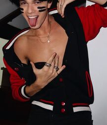 Wednesday Boyzzzzz!!  6220aa7a40f98.jpg