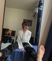Thursday Boyzzzzz!! 622178b73ff39.jpg