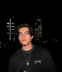 TGIF Boyzzzzz!!  6222a622e4338.jpg
