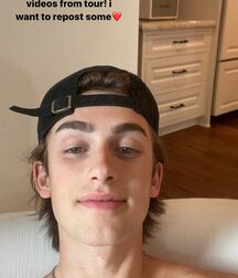Monday Boyzzzzz!! 62266bbd2530e.jpg