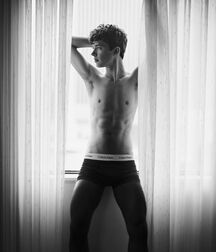 Tuesdays Boyzzzzz!! 6227cc38e06f8.jpg