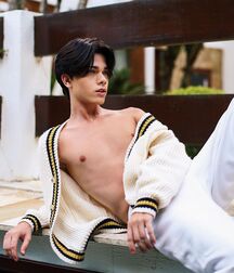 Bonus Boyzzzzz!!  622e01e94985f.jpg