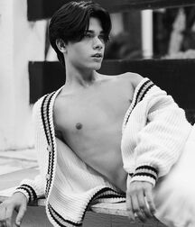 Bonus Boyzzzzz!!  622e01ecc8955.jpg