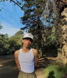 Sunday Boyzzzzz!!  622eb2eb66a0f.jpg